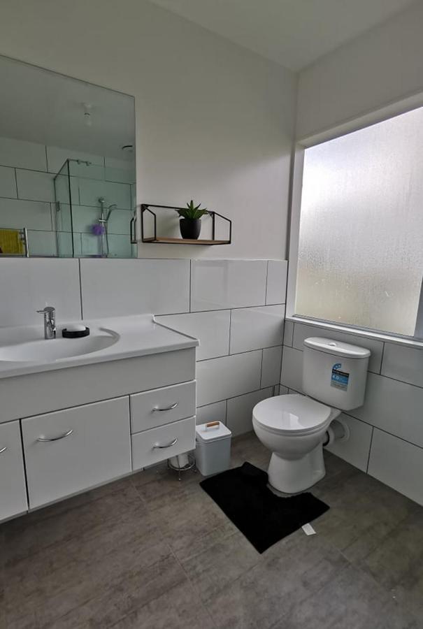 Magnolia House Apartment Featherston Bagian luar foto