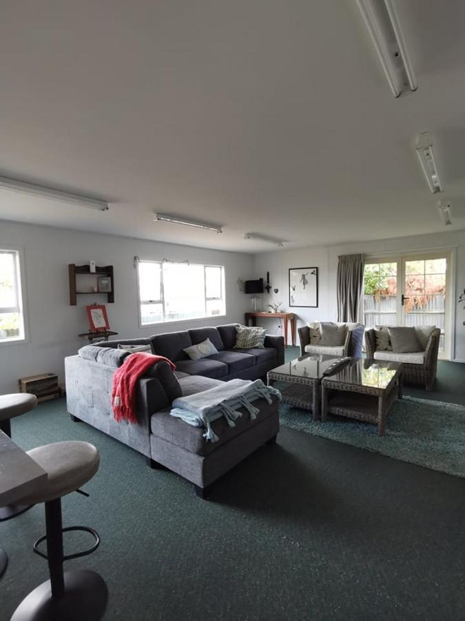 Magnolia House Apartment Featherston Bagian luar foto