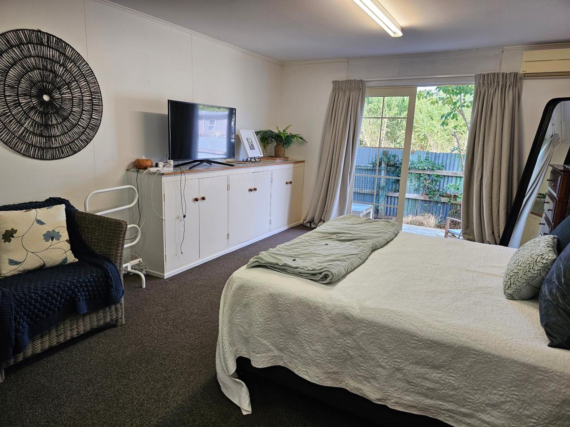Magnolia House Apartment Featherston Bagian luar foto