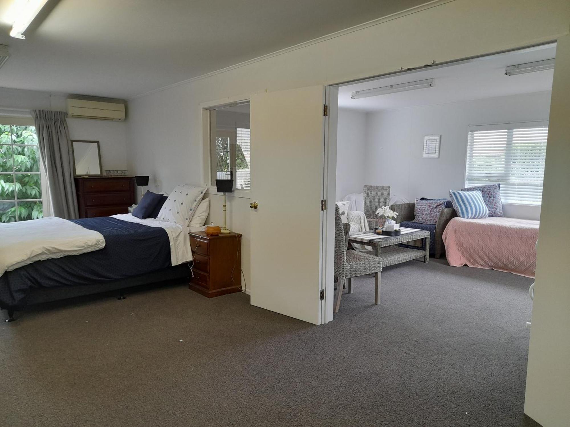 Magnolia House Apartment Featherston Bagian luar foto